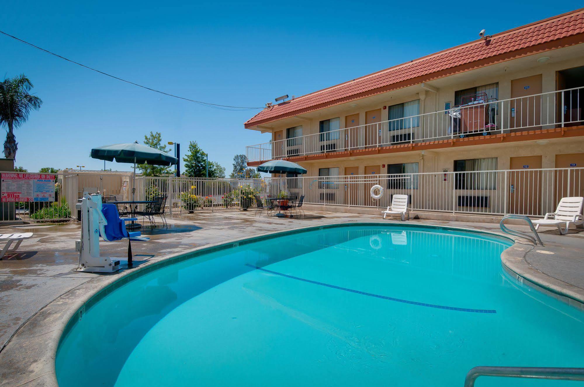 Vagabond Inn Bakersfield North Εξωτερικό φωτογραφία